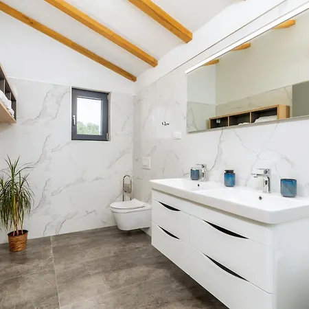 Nodus Villa