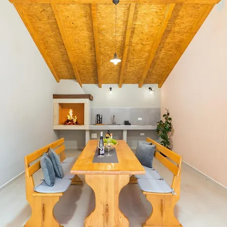 Nodus Villa